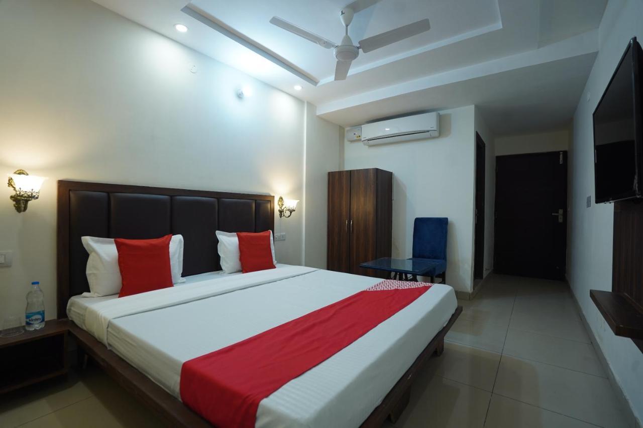OYO 86335 Hotel Grey Orchid Ludhiana Exterior foto